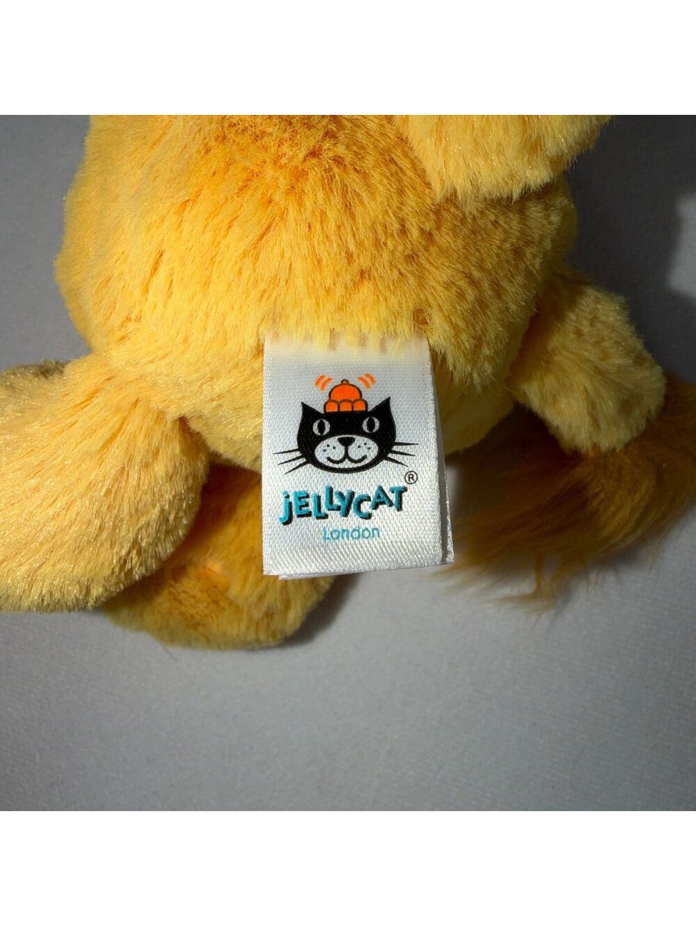 RETIRED Jellycat Bashful Lion - Small - Picture 5 of 9